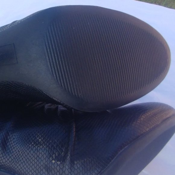 Jasmine Amity Black Booties    Sz 9W - Picture 11 of 16